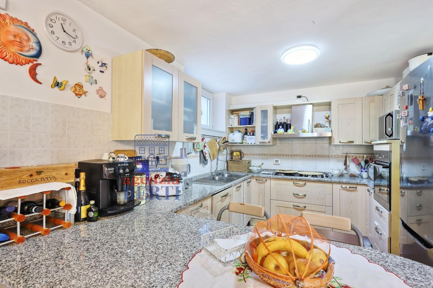 Immagine 25 di Villa in vendita  a Rosignano Marittimo