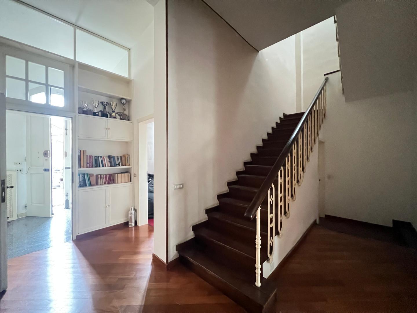 Immagine 5 di Villa in vendita  a Empoli