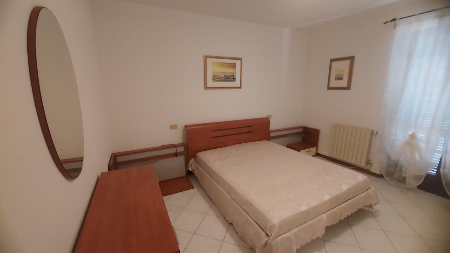 Immagine 8 di Villetta a schiera in vendita  a Massa