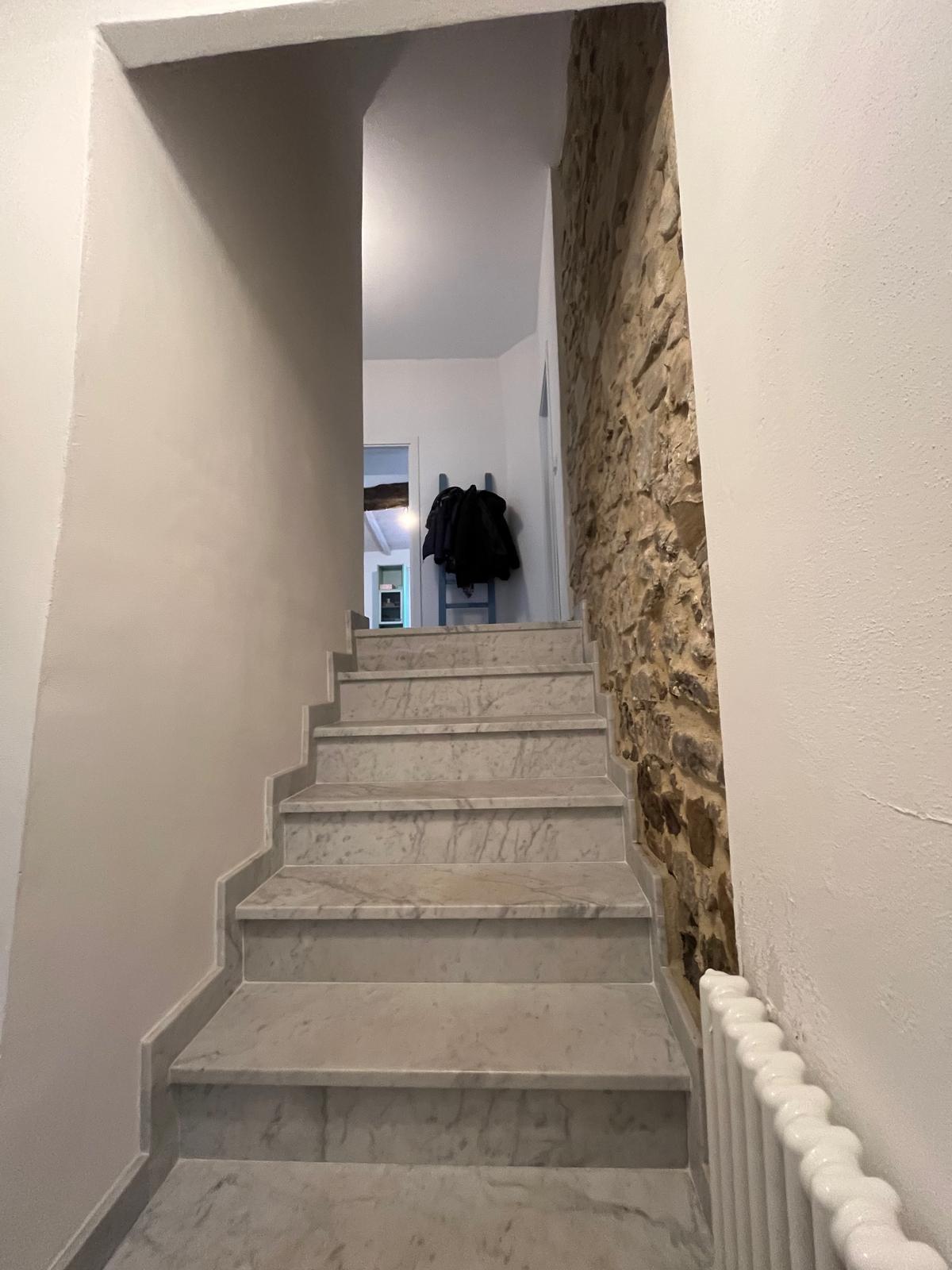 Immagine 17 di Appartamento in vendita  a Ortonovo