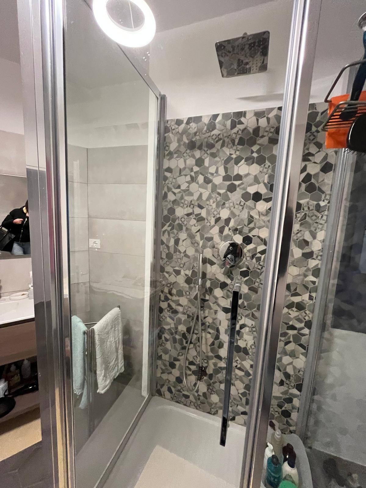 Immagine 10 di Appartamento in vendita  a Ortonovo