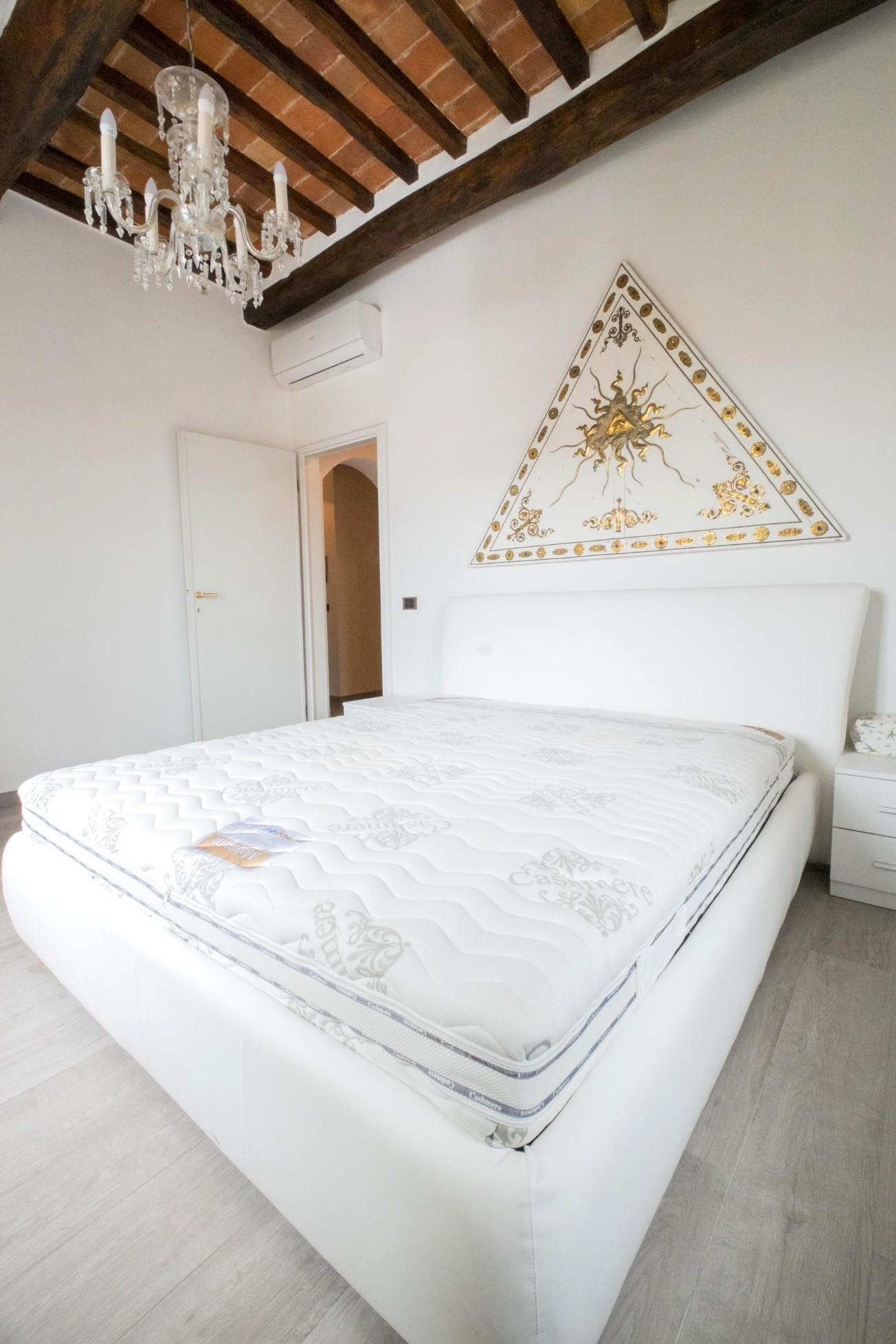 Immagine 17 di Villa in affitto  a Forte Dei Marmi