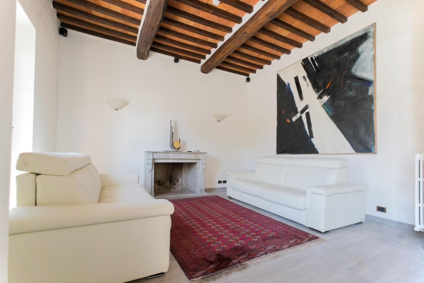 Immagine 8 di Villa in affitto  a Forte Dei Marmi