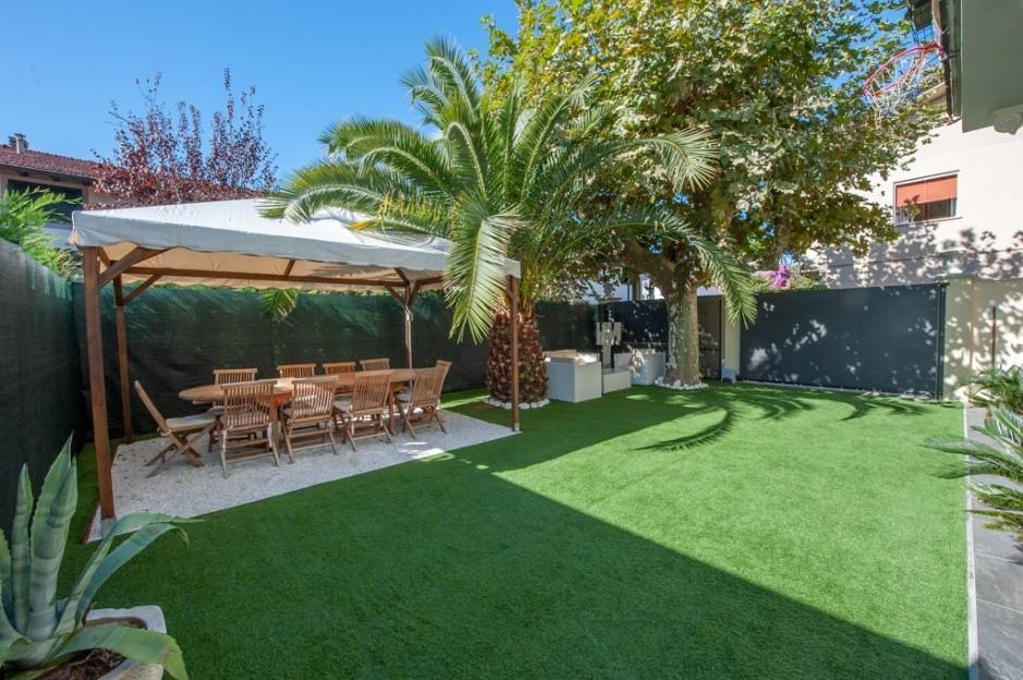 Immagine 5 di Villa in affitto  a Forte Dei Marmi