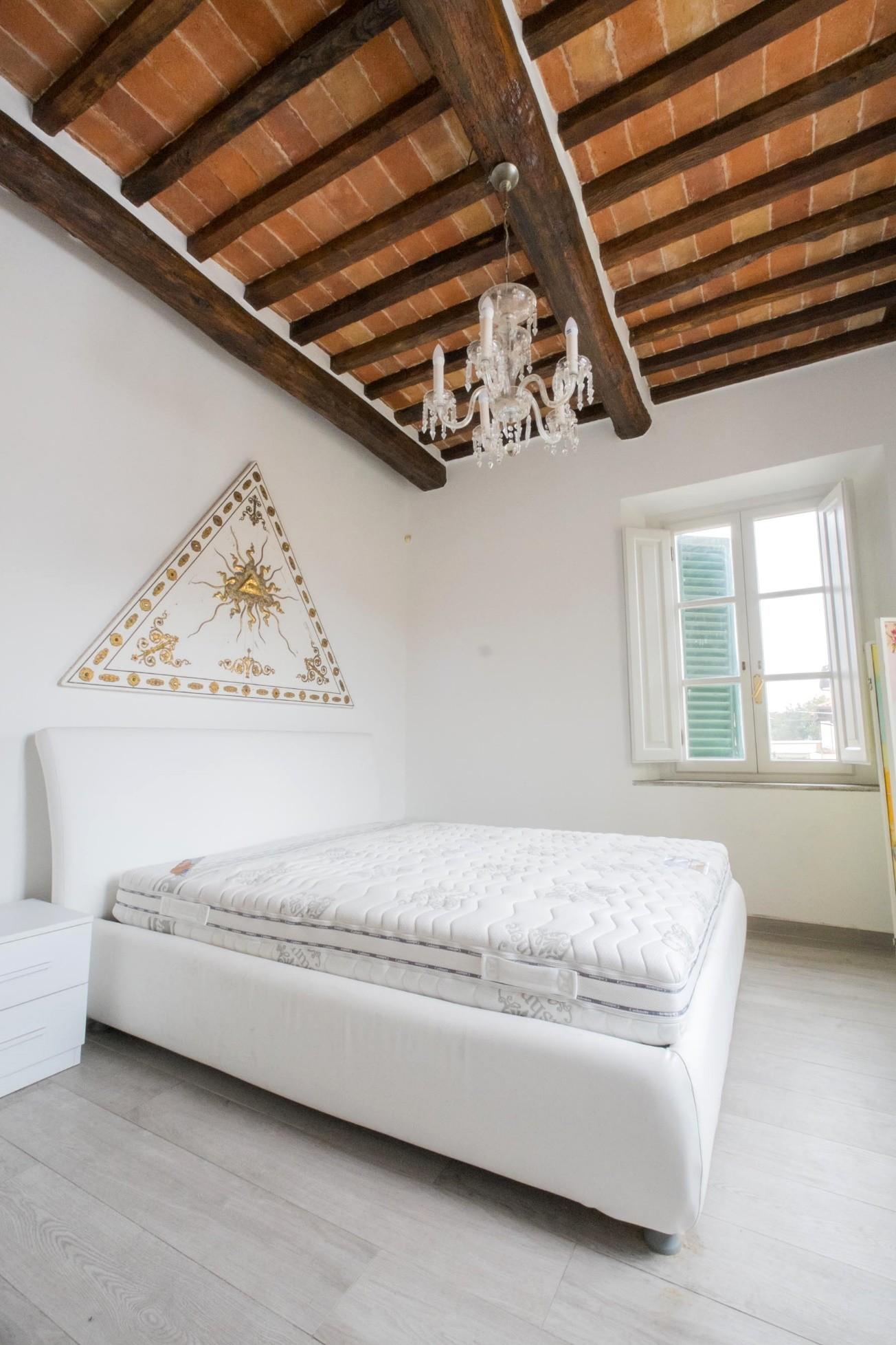 Immagine 21 di Villa in affitto  a Forte Dei Marmi