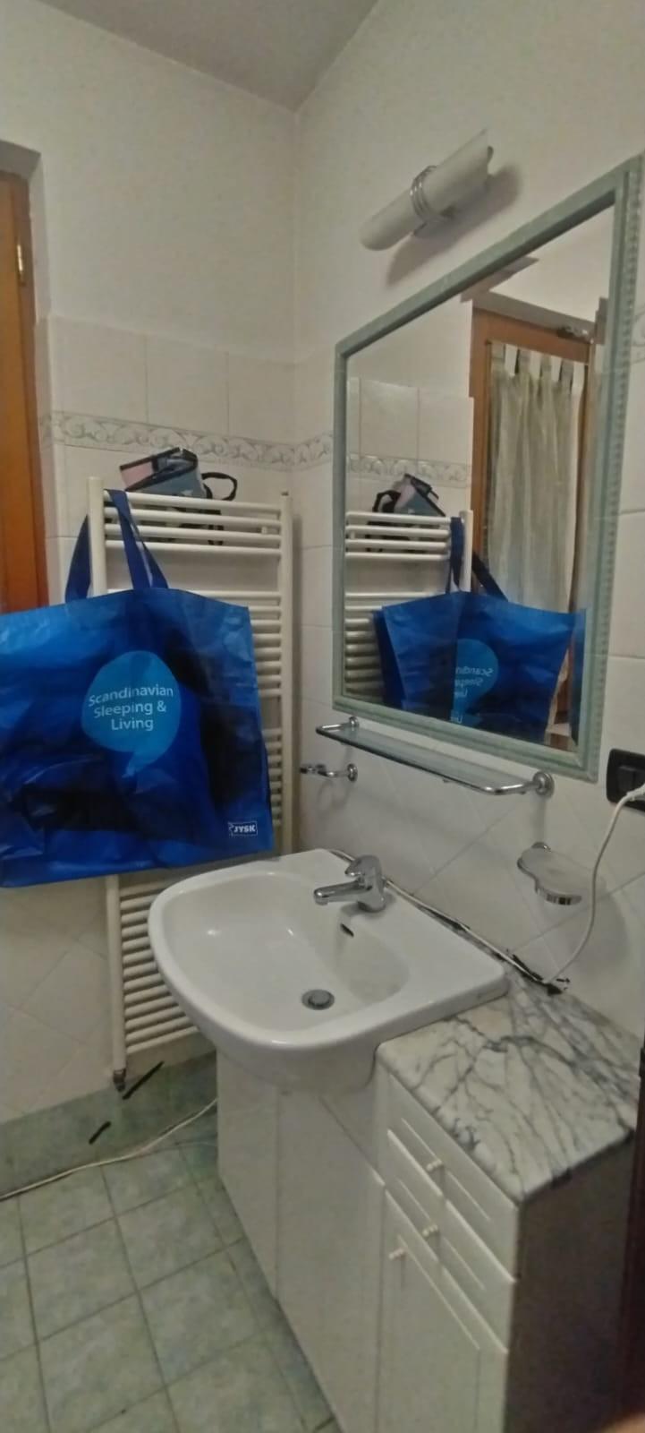 Immagine 14 di Terratetto in vendita  a Massa