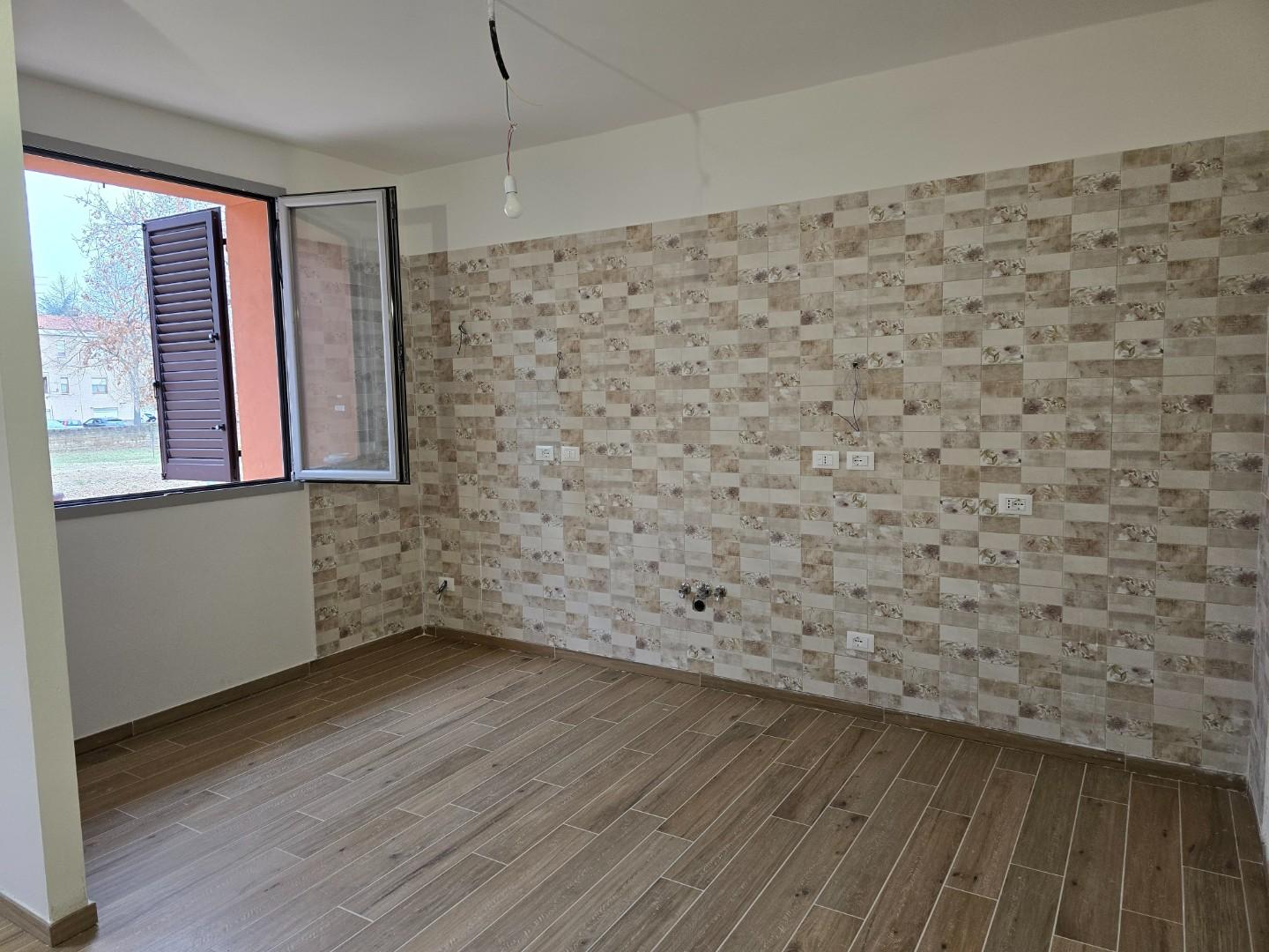 Immagine 6 di Appartamento in vendita  a Colle Di Val D'elsa