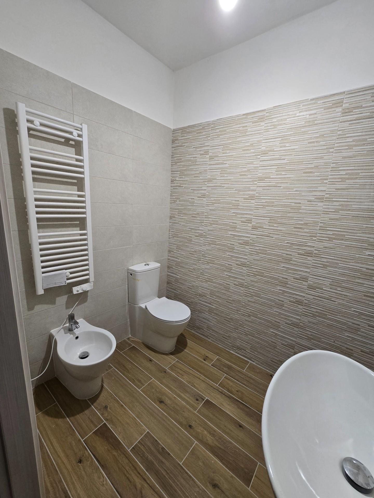 Immagine 13 di Appartamento in vendita  a Colle Di Val D'elsa