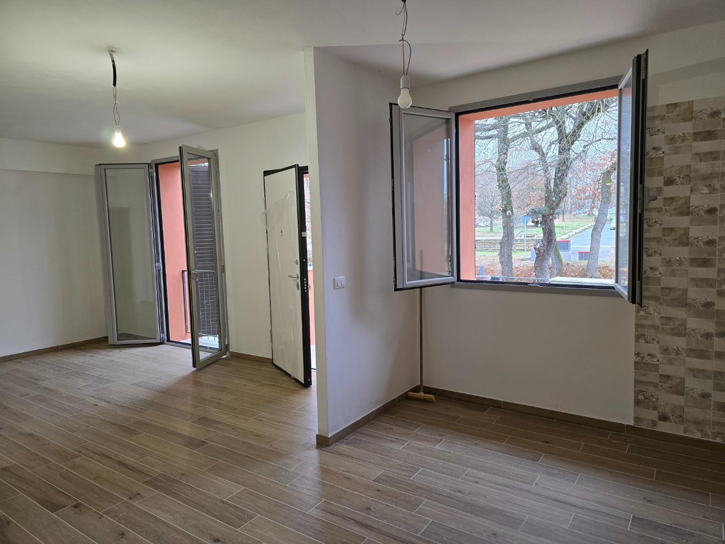 Immagine 5 di Appartamento in vendita  a Colle Di Val D'elsa