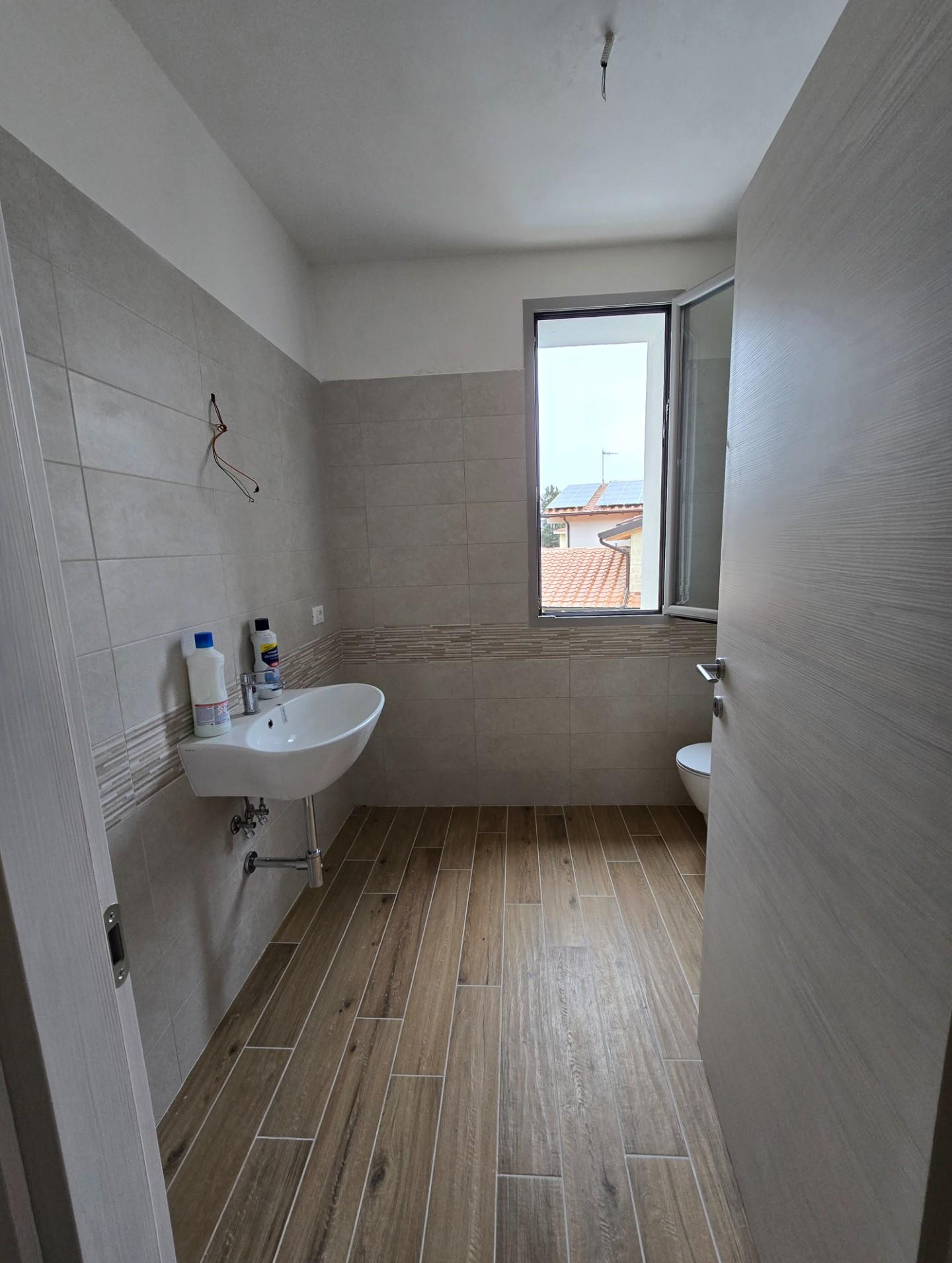 Immagine 10 di Appartamento in vendita  a Colle Di Val D'elsa