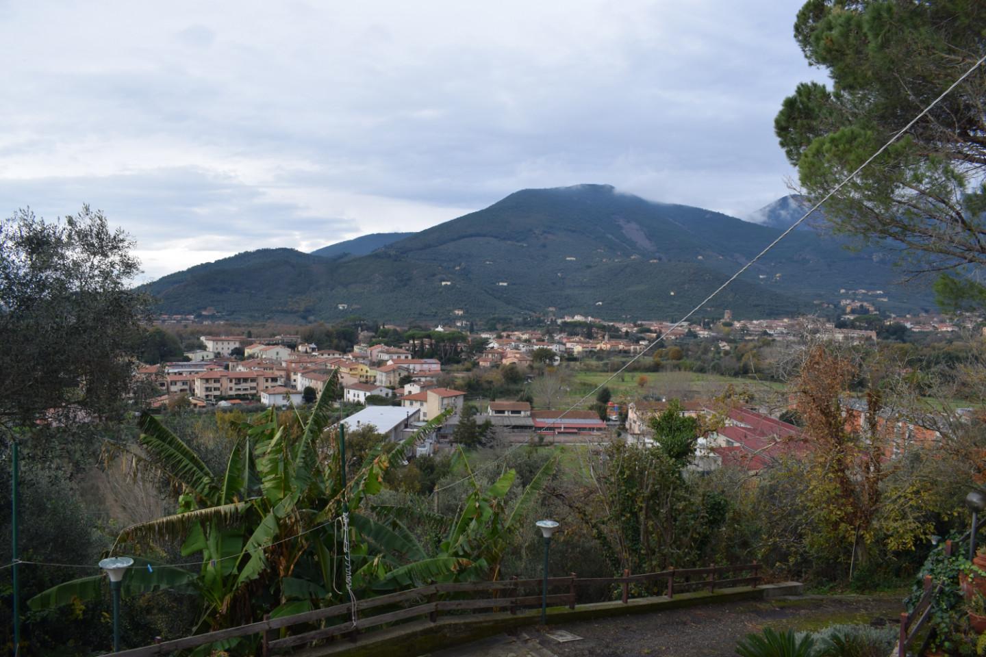 Immagine 1 di Rustico / casale in vendita  a Calci