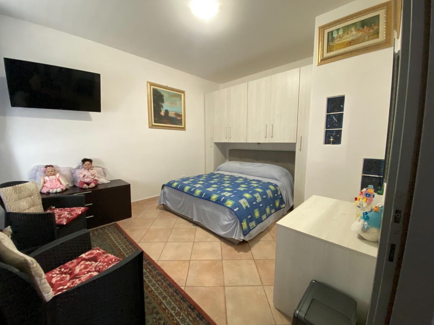 Immagine 10 di Appartamento in vendita  a Campiglia Marittima