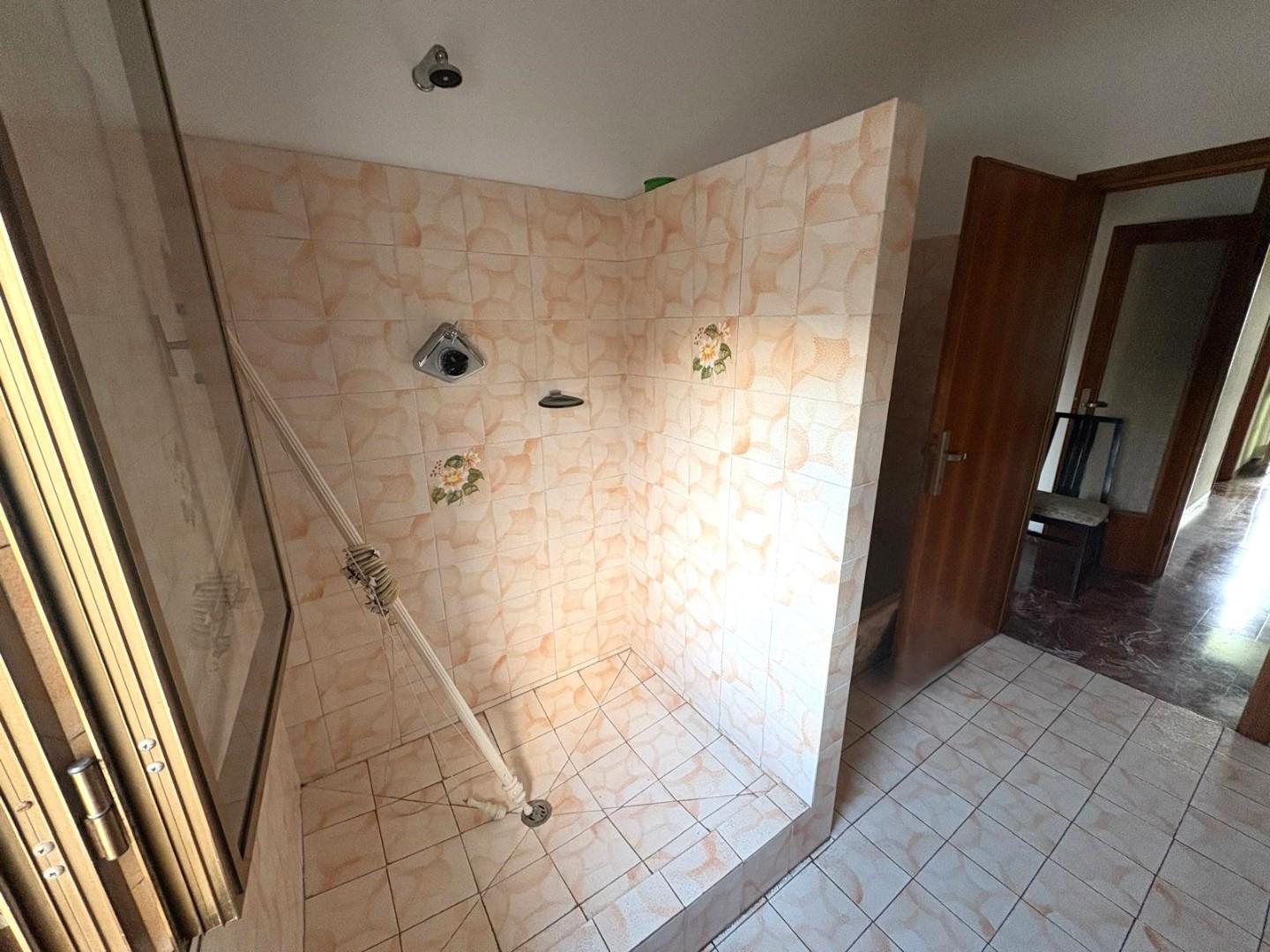 Immagine 13 di Appartamento in vendita  a Castelfranco Di Sotto