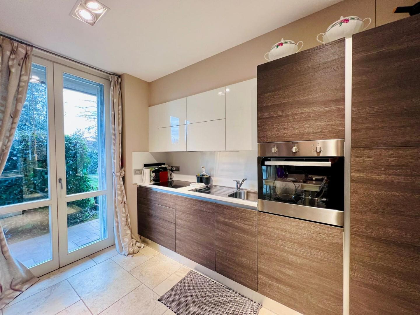 Immagine 2 di Villetta a schiera in vendita  a Monteroni D'arbia