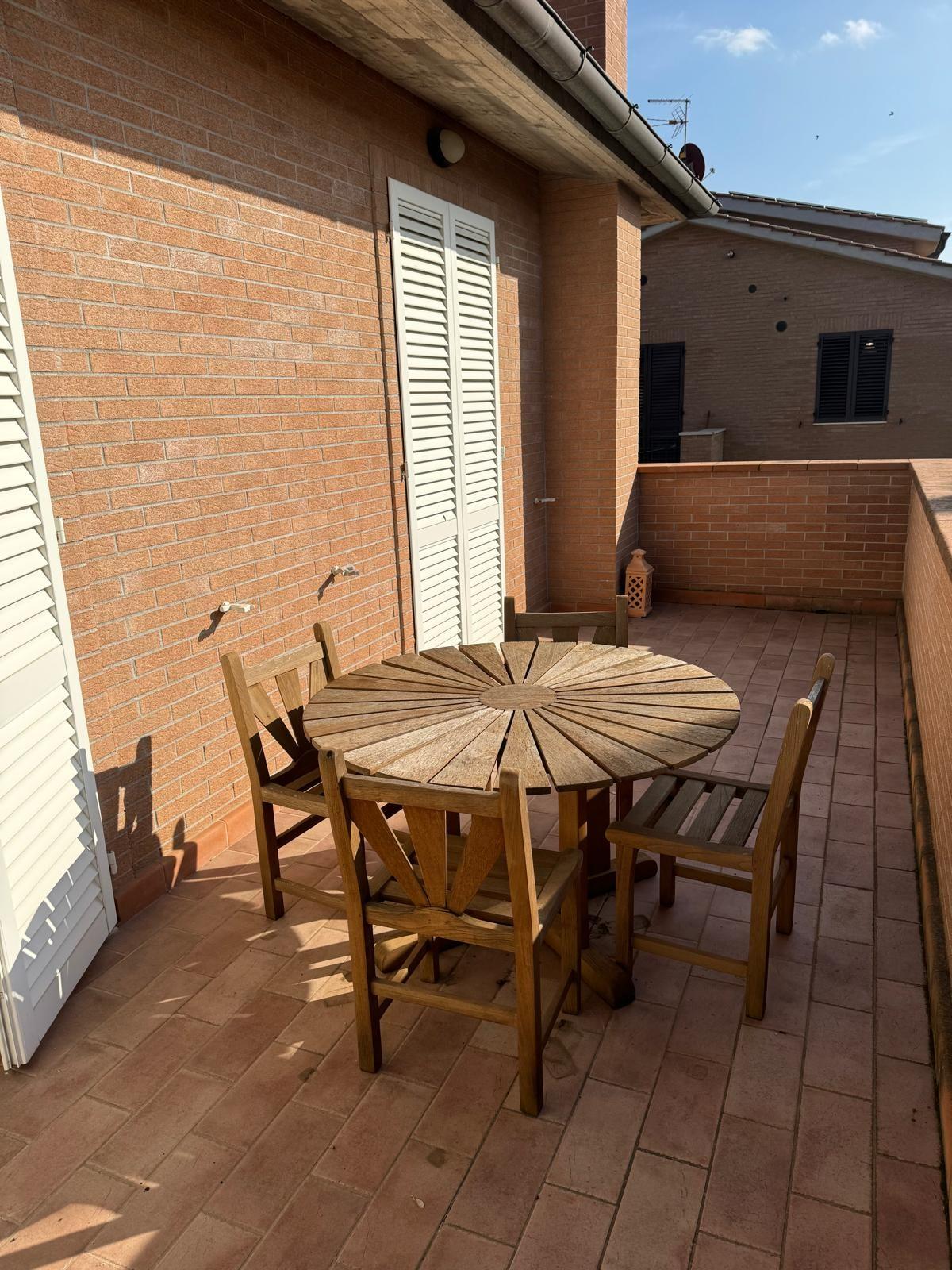 Immagine 14 di Villetta a schiera in vendita  a Monteroni D'arbia