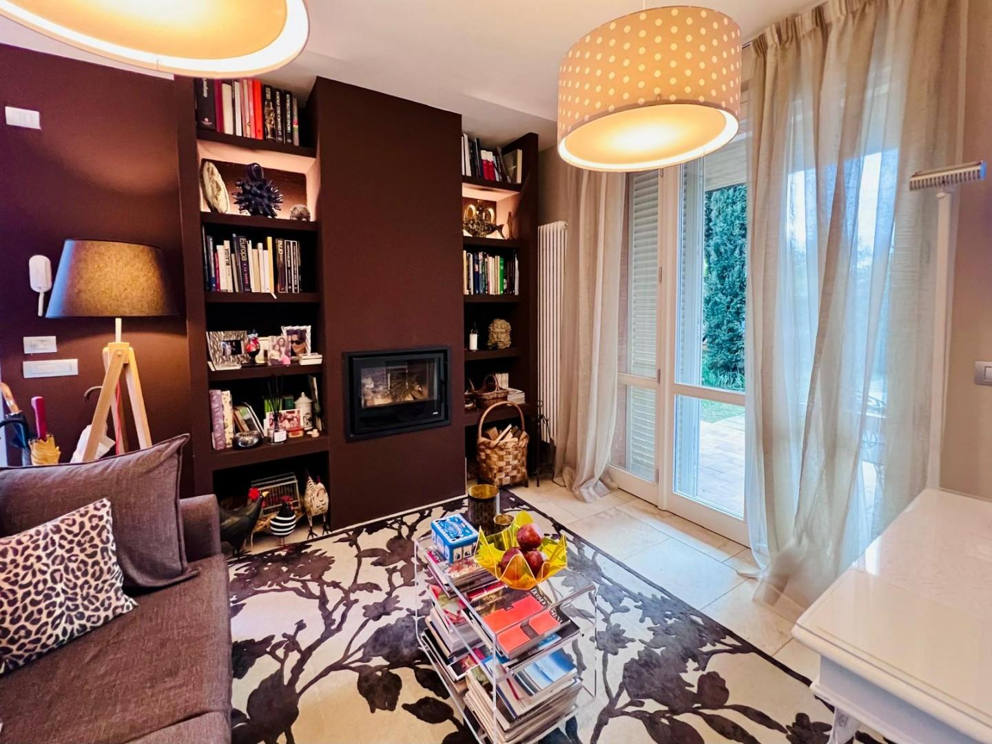 Immagine 4 di Villetta a schiera in vendita  a Monteroni D'arbia