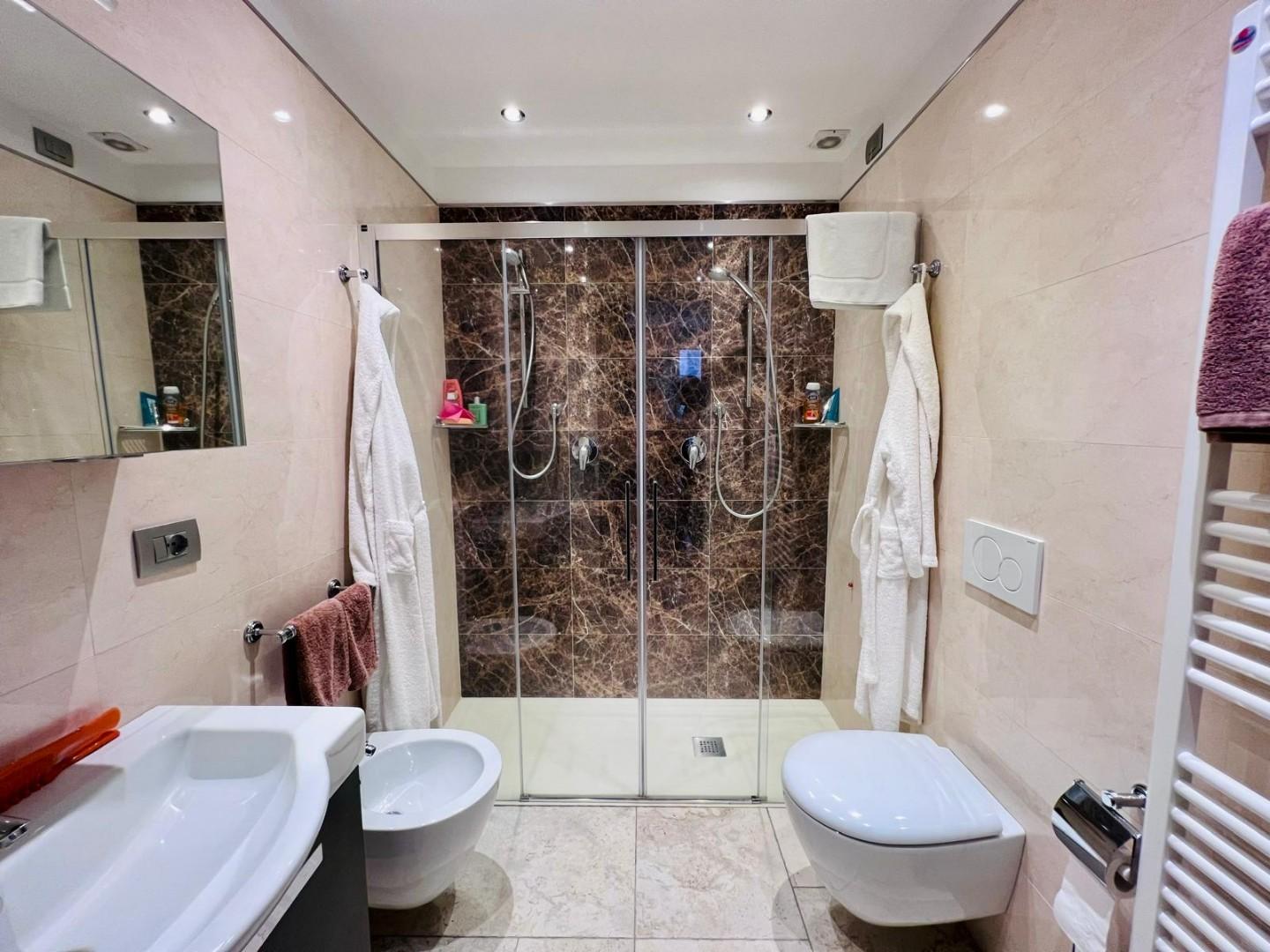 Immagine 8 di Villetta a schiera in vendita  a Monteroni D'arbia