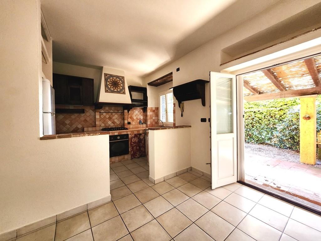 Immagine 27 di Porzione di casa in vendita  a Lucca