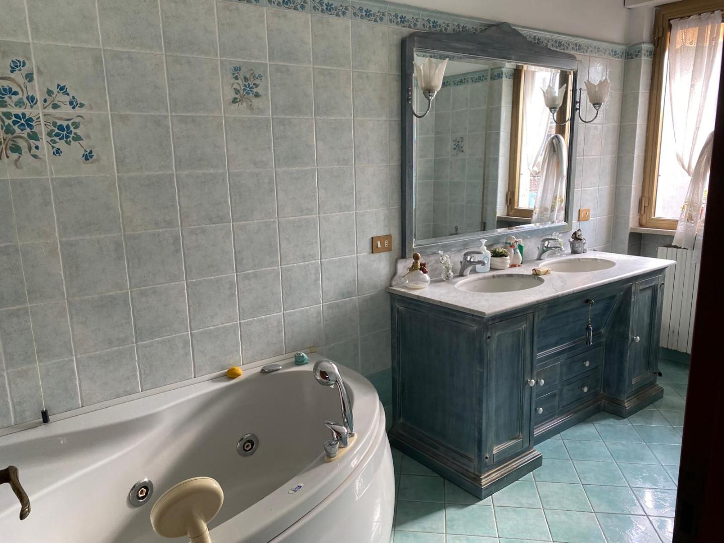 Immagine 7 di Appartamento in vendita  a Capannori