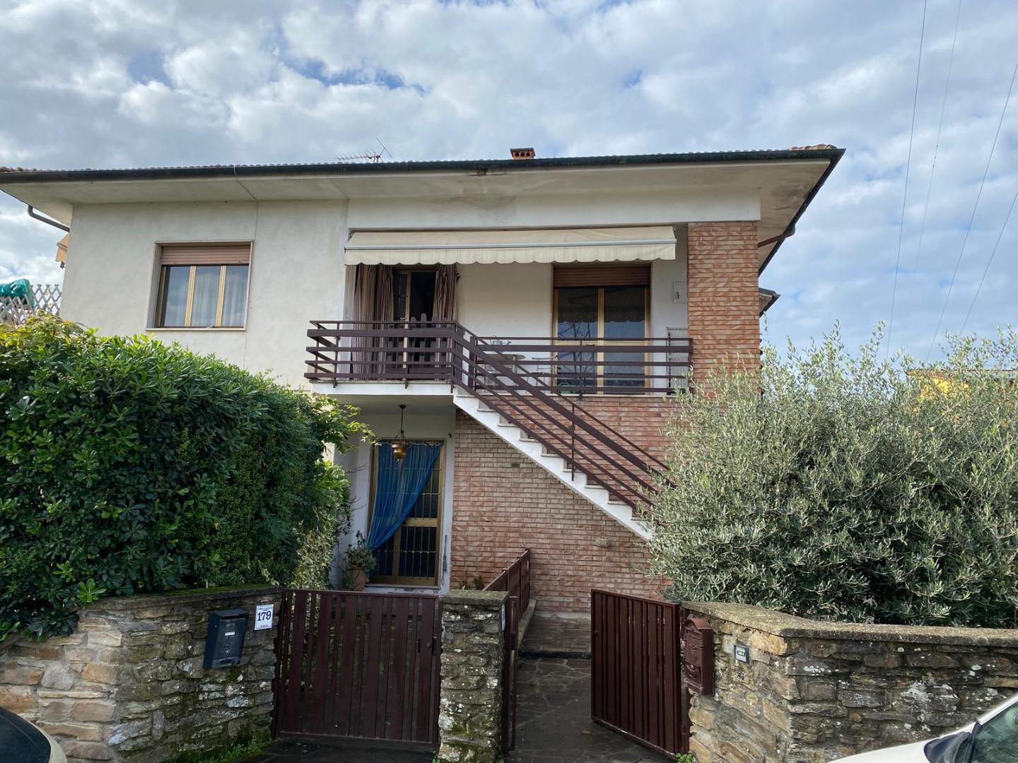 Immagine 1 di Appartamento in vendita  a Capannori