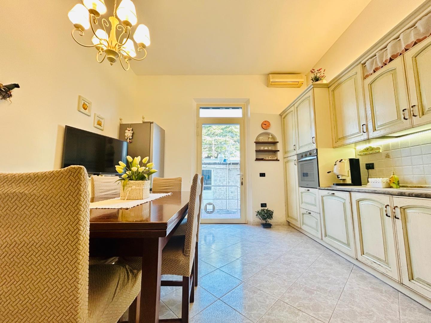 Immagine 9 di Terratetto in vendita  a Empoli