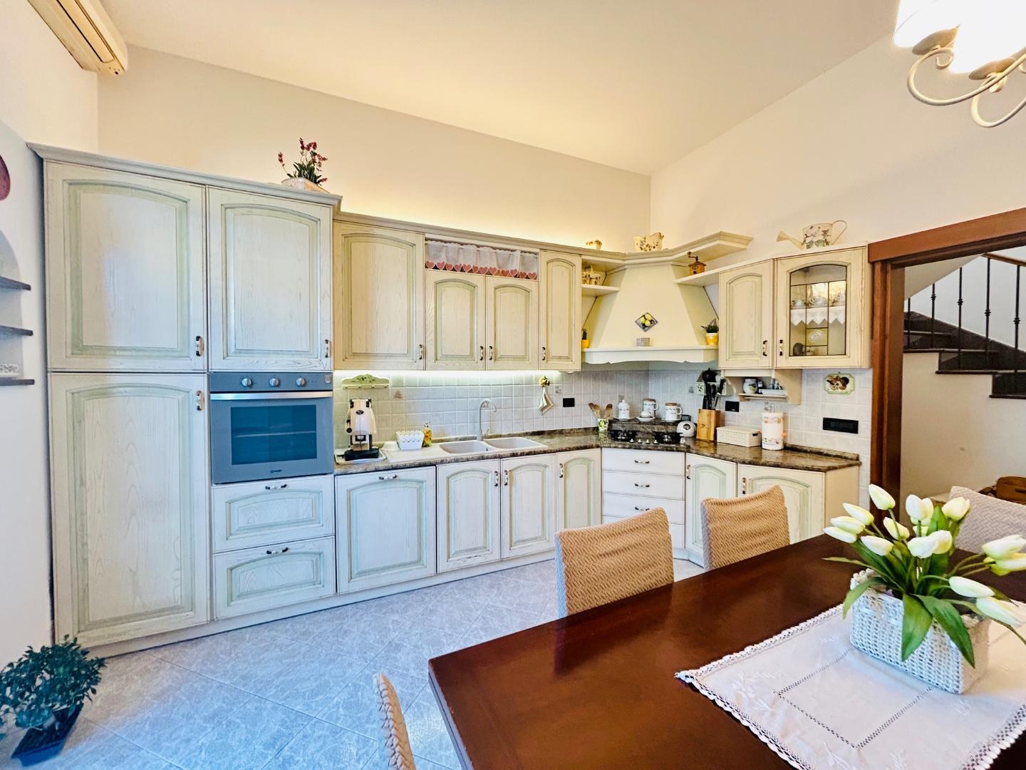 Immagine 13 di Terratetto in vendita  a Empoli