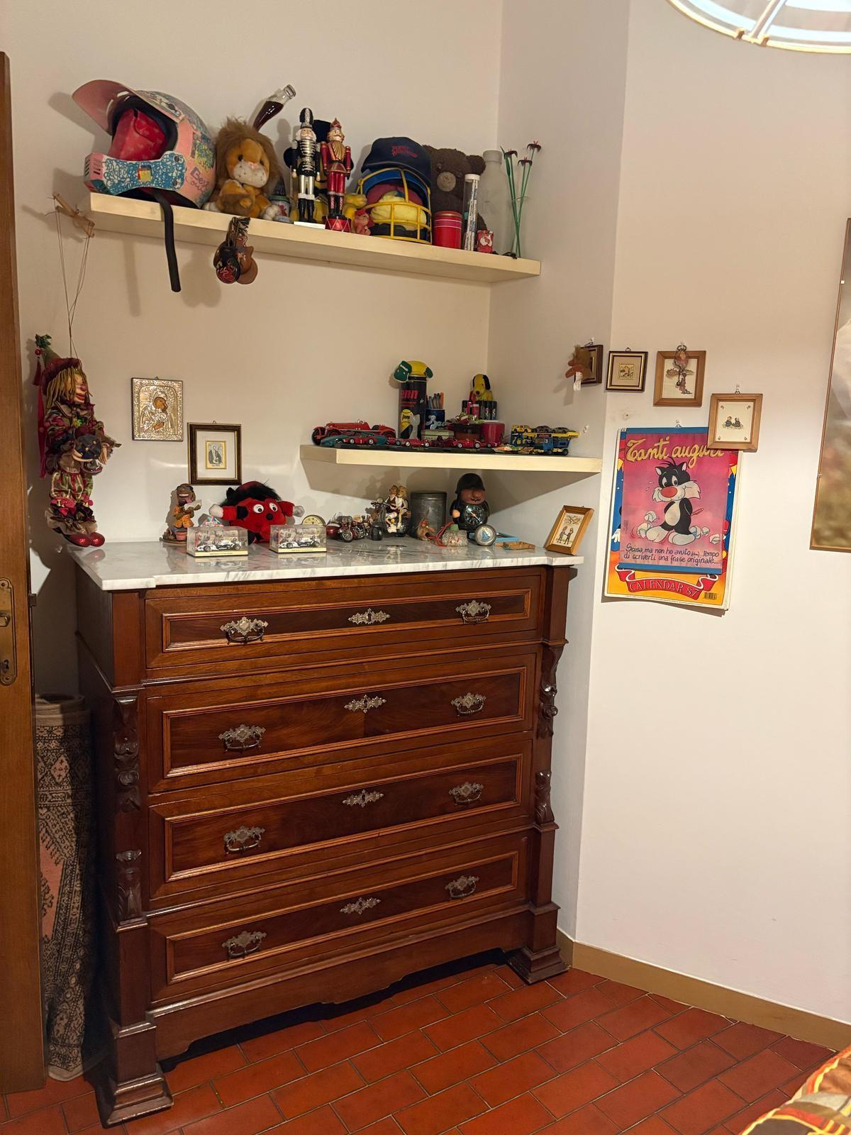 Immagine 11 di Appartamento in vendita  a Massa