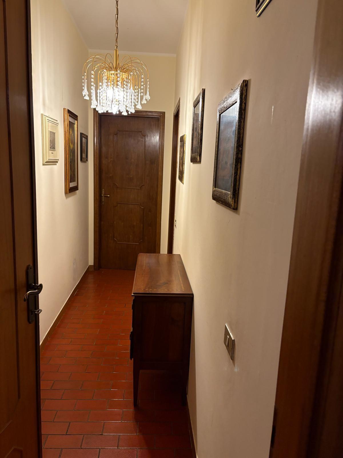 Immagine 12 di Appartamento in vendita  a Massa