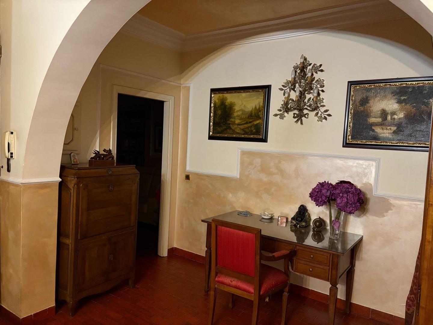 Immagine 4 di Appartamento in vendita  a Massa