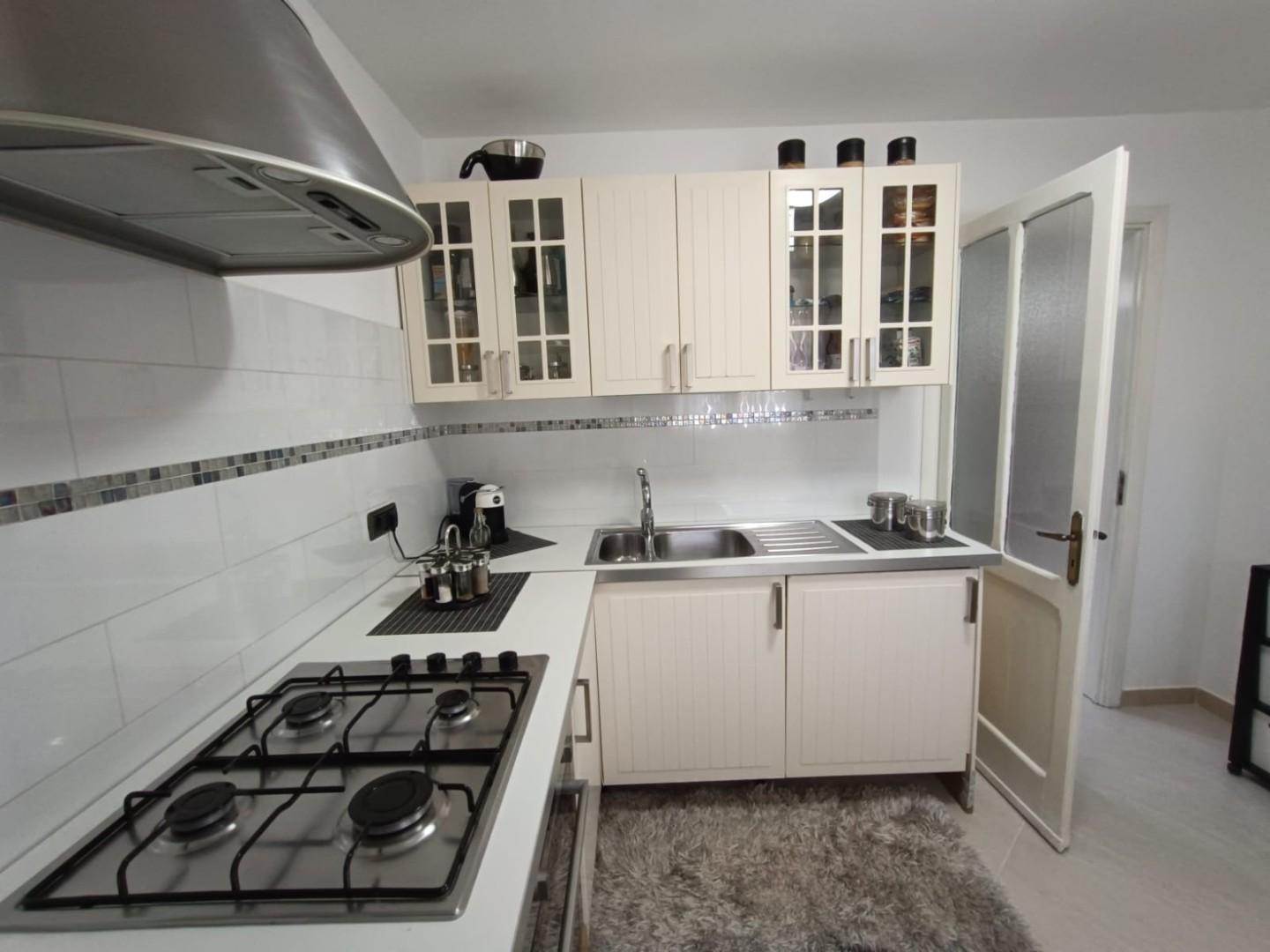 Immagine 9 di Casa bifamiliare in vendita  a Montignoso