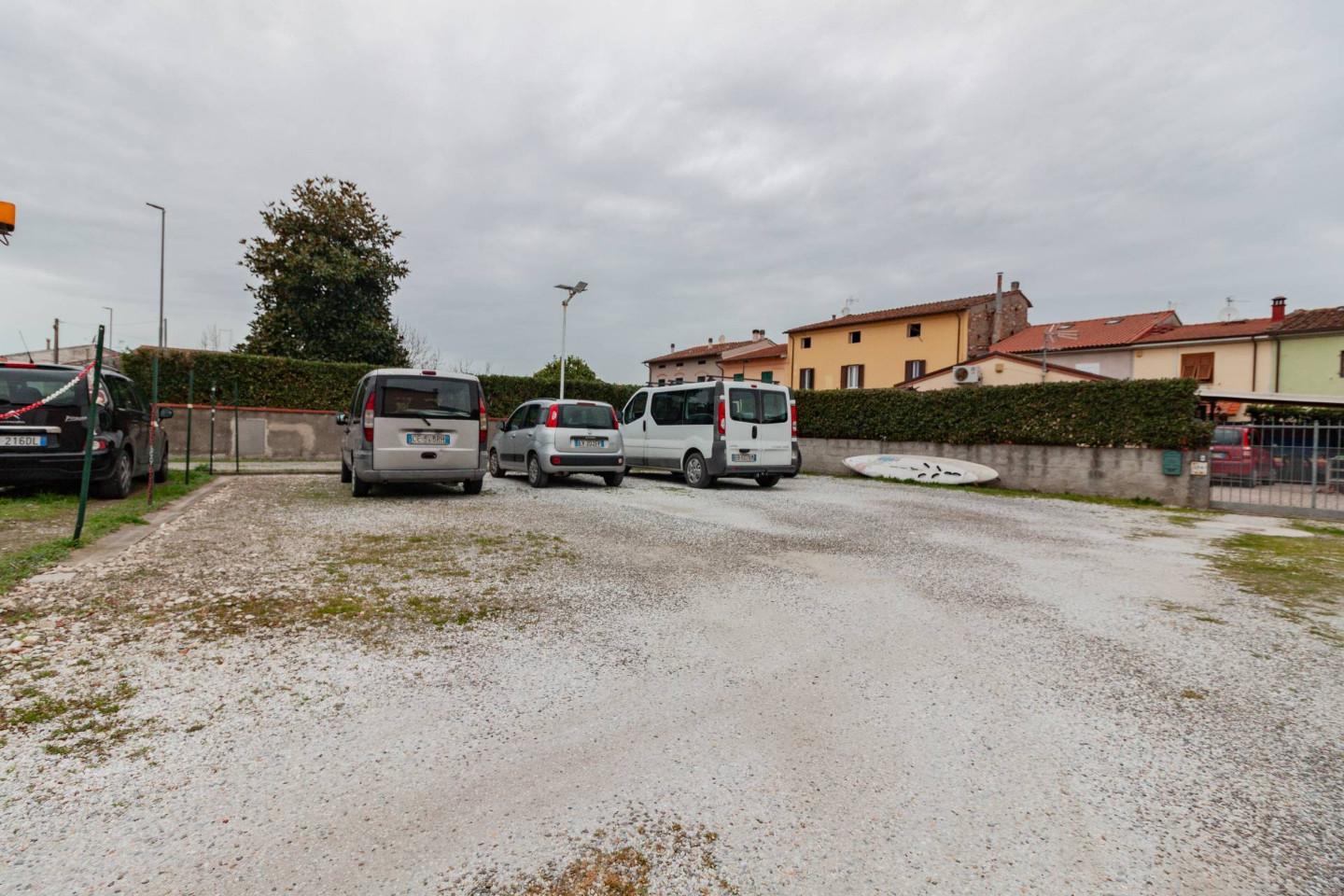 Immagine 29 di Terratetto in vendita  a Cascina