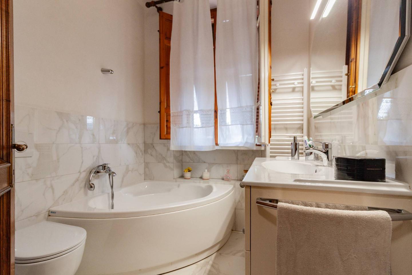 Immagine 17 di Terratetto in vendita  a Cascina