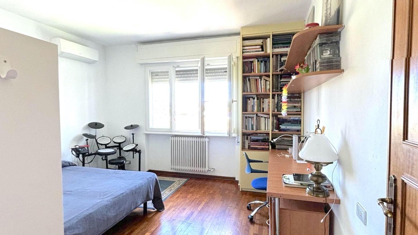 Immagine 6 di Appartamento in vendita  a Pisa