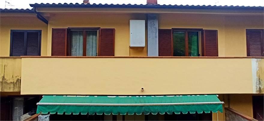 Immagine 4 di Villetta a schiera in vendita  a Pistoia