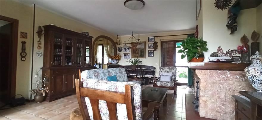 Immagine 10 di Villetta a schiera in vendita  a Pistoia