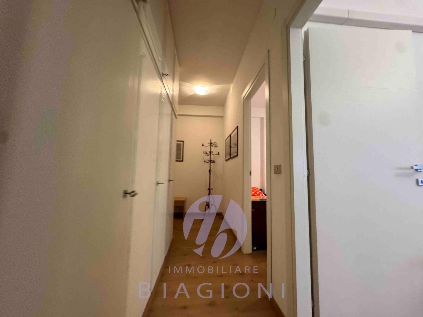 Immagine 9 di Appartamento in vendita  a Forte Dei Marmi