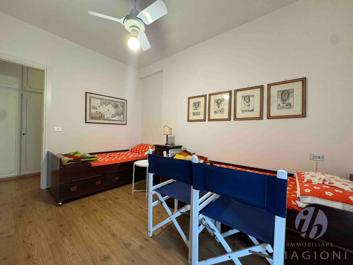 Immagine 21 di Appartamento in vendita  a Forte Dei Marmi