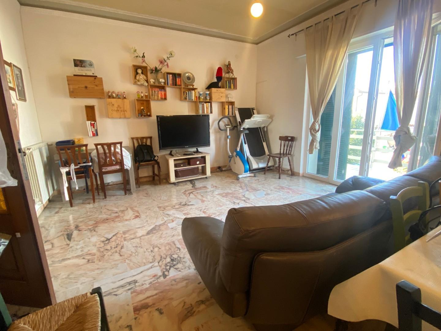 Immagine 19 di Villa in vendita  a San Giuliano Terme