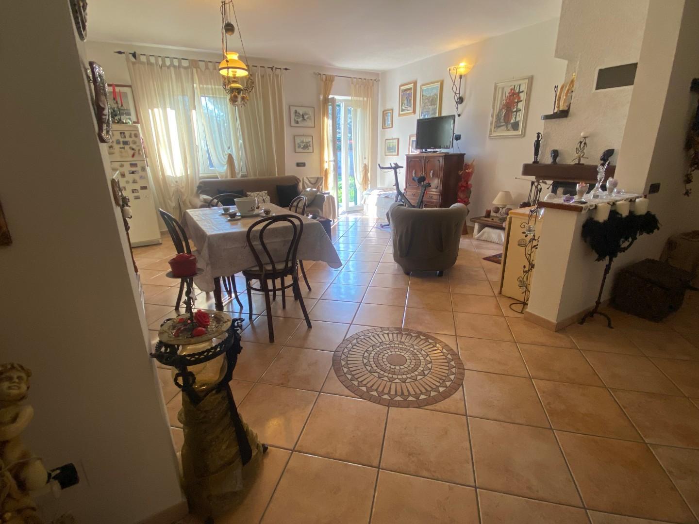 Immagine 7 di Villa in vendita  a San Giuliano Terme