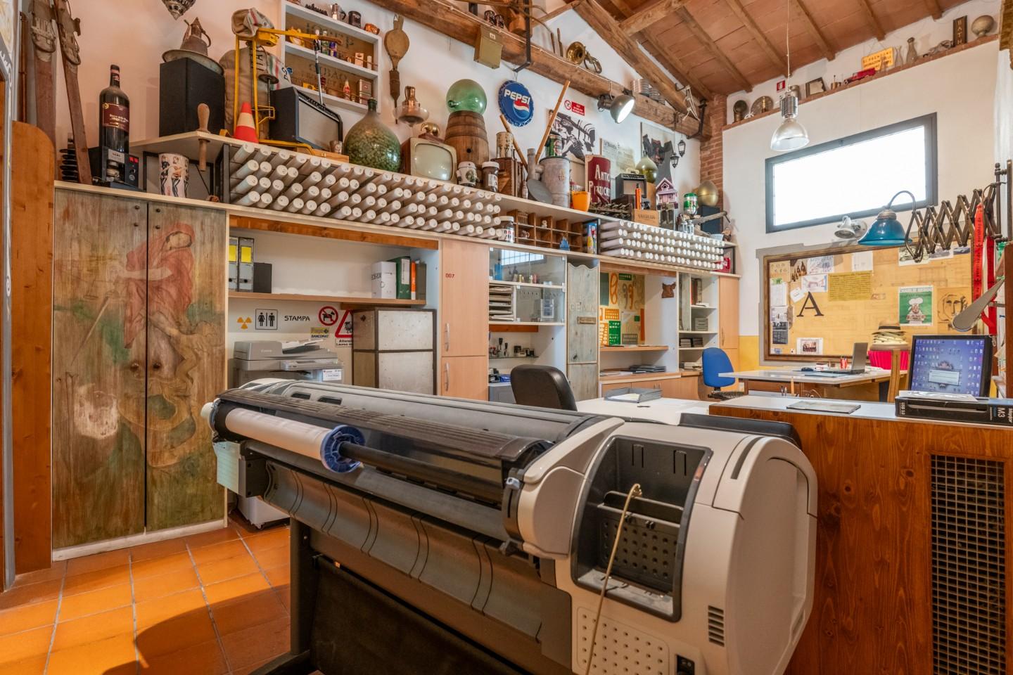 Immagine 4 di Locale commerciale in vendita  a Cascina