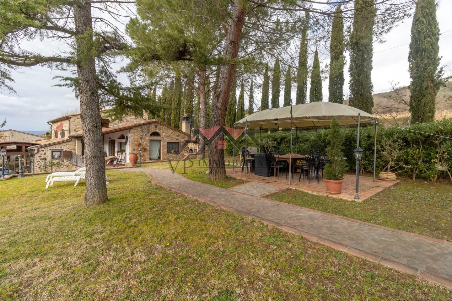 Immagine 61 di Casa indipendente in vendita  a Volterra