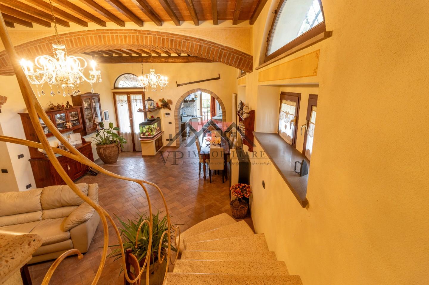 Immagine 56 di Casa indipendente in vendita  a Volterra