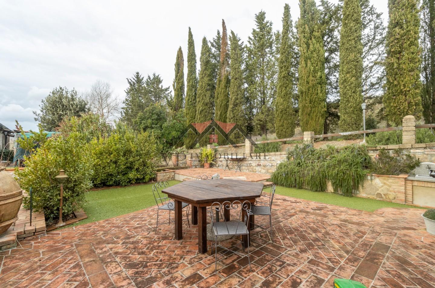 Immagine 78 di Casa indipendente in vendita  a Volterra