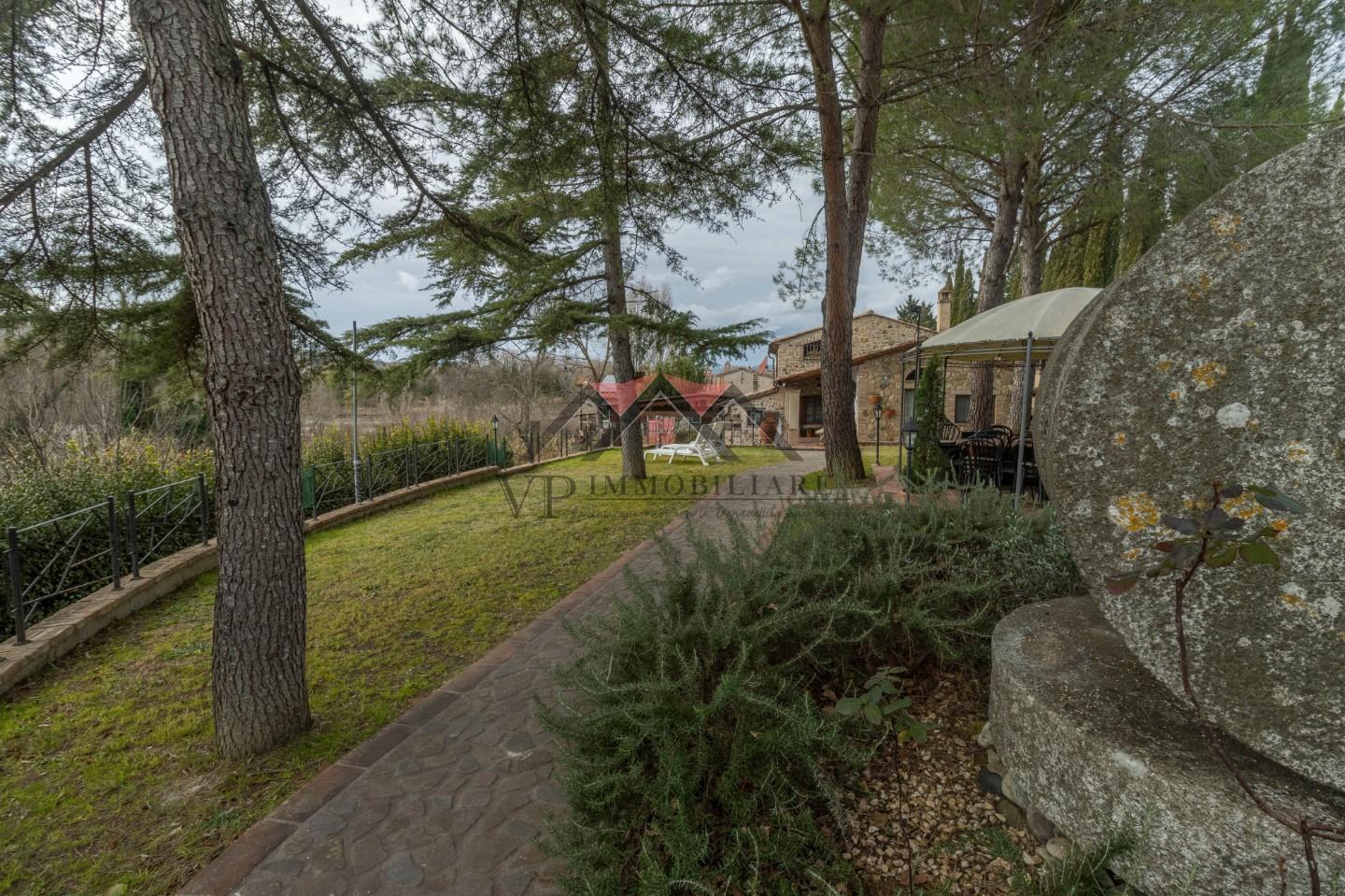 Immagine 64 di Casa indipendente in vendita  a Volterra