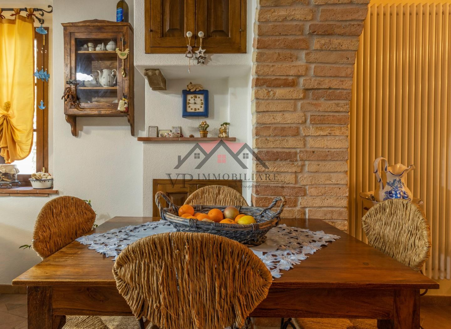 Immagine 30 di Casa indipendente in vendita  a Volterra