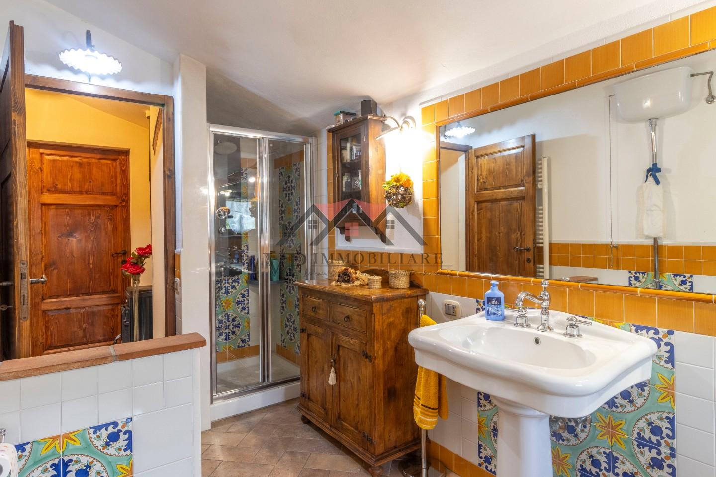 Immagine 50 di Casa indipendente in vendita  a Volterra