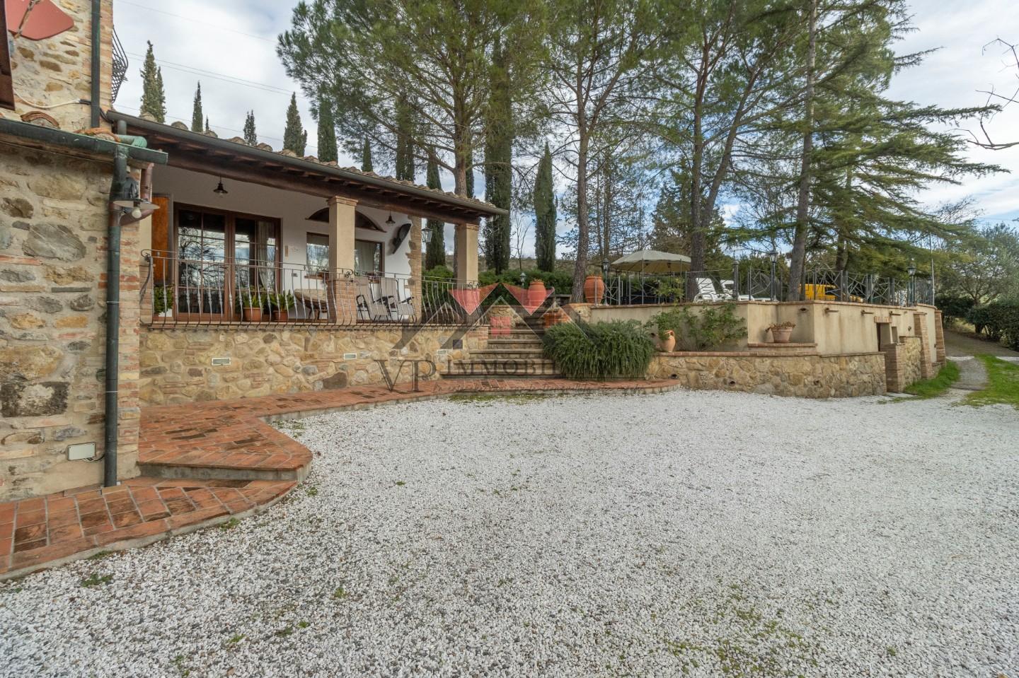 Immagine 76 di Casa indipendente in vendita  a Volterra