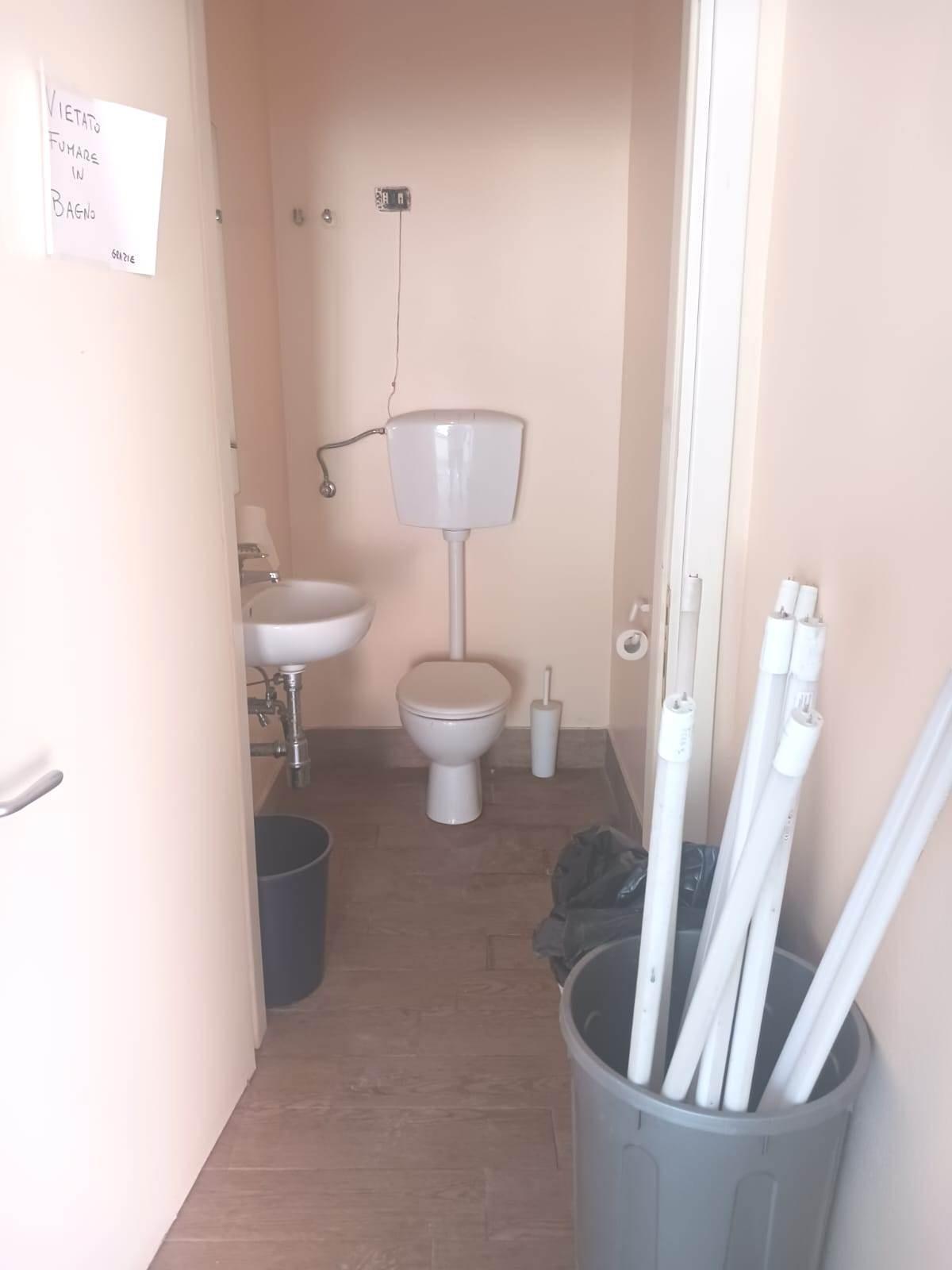 Immagine 10 di Locale commerciale in vendita  a Vicopisano