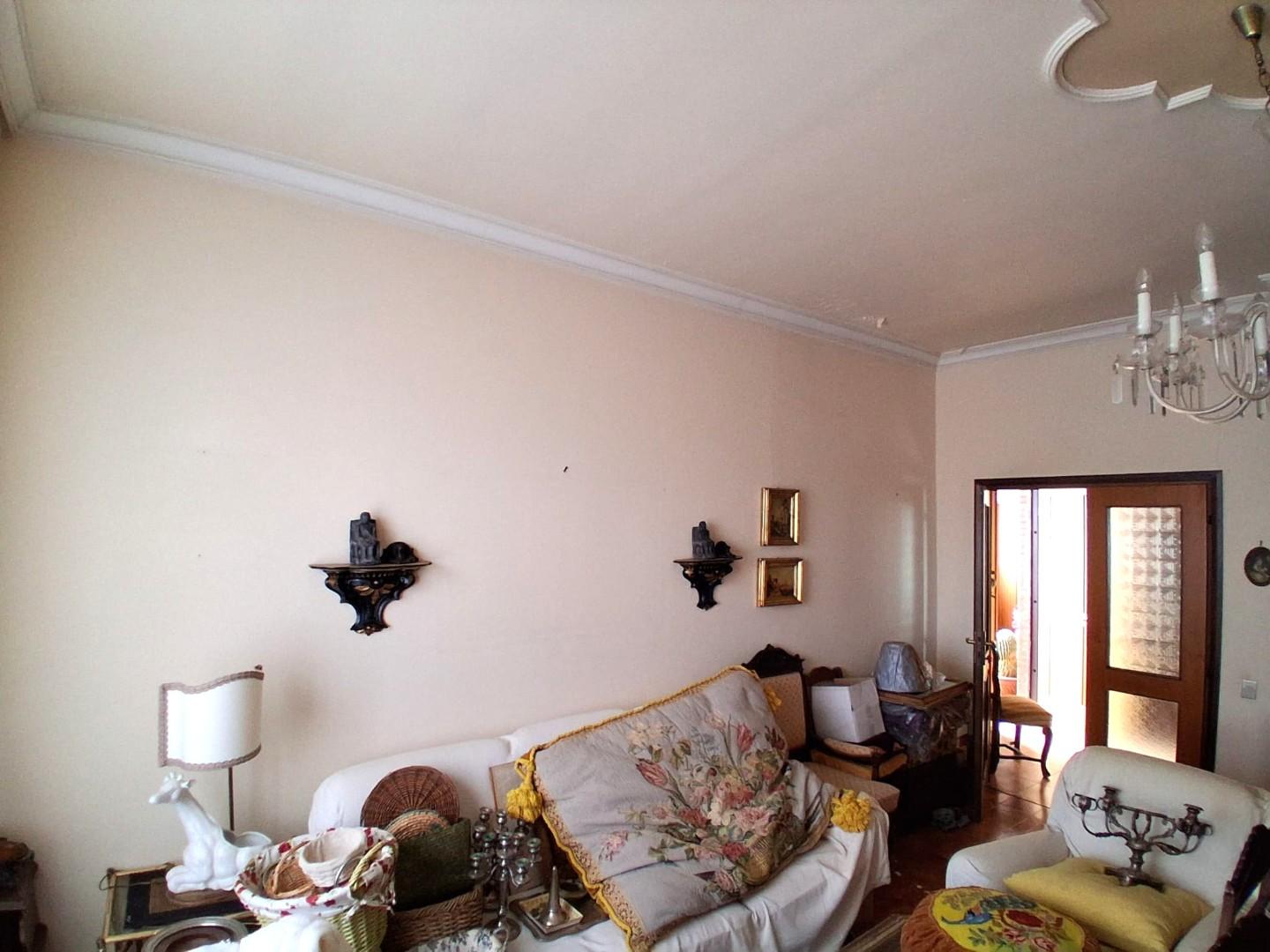 Immagine 8 di Appartamento in vendita  a Lucca