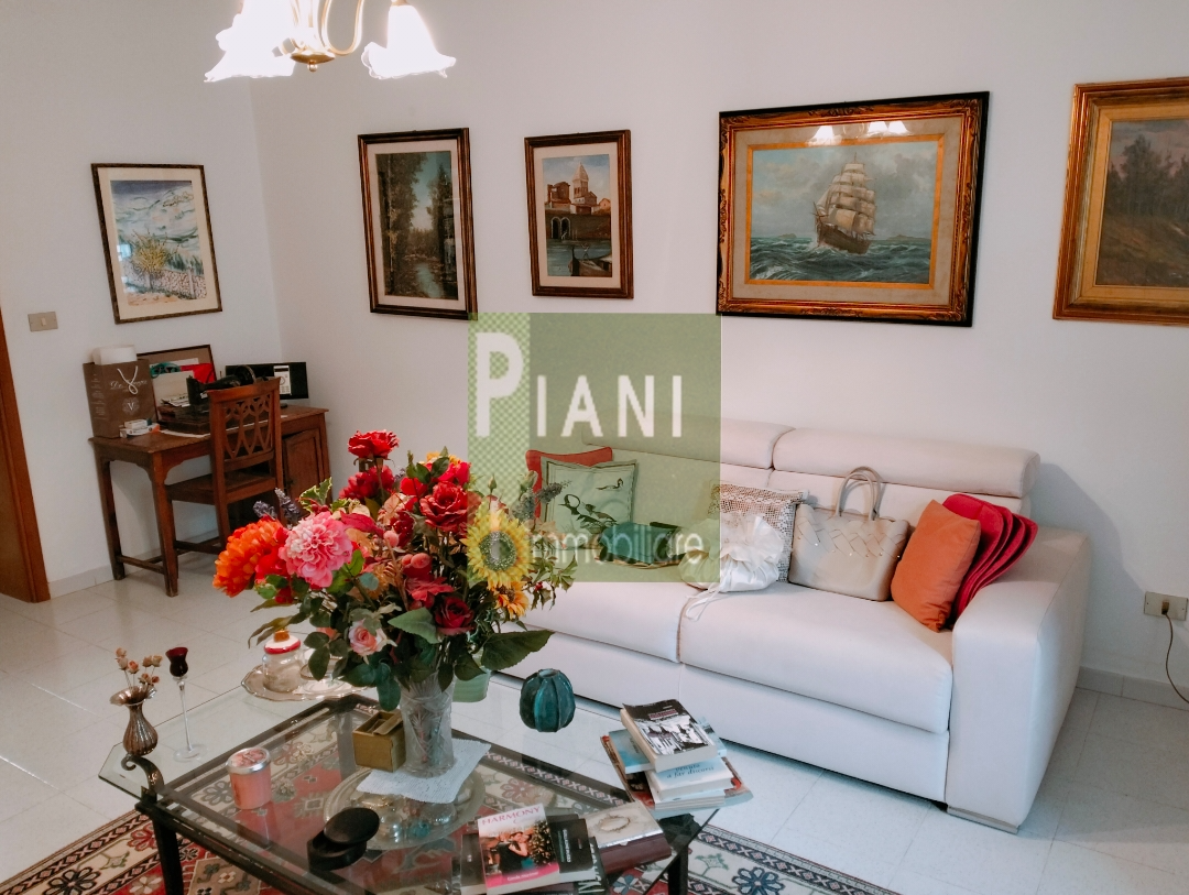 Immagine 9 di Appartamento in vendita  a Livorno